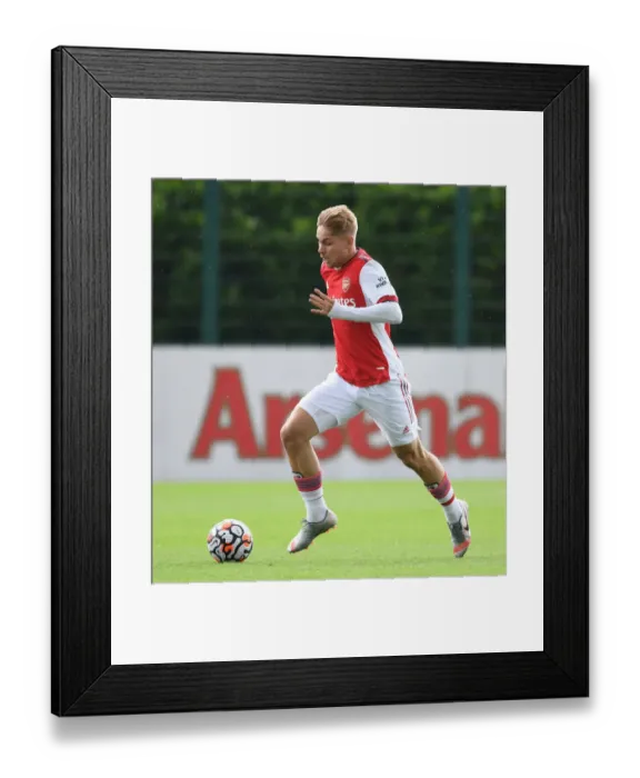 Framed Print : Emile Smith Rowe in Action: Arsenal vs. Watford Pre-Season 2021