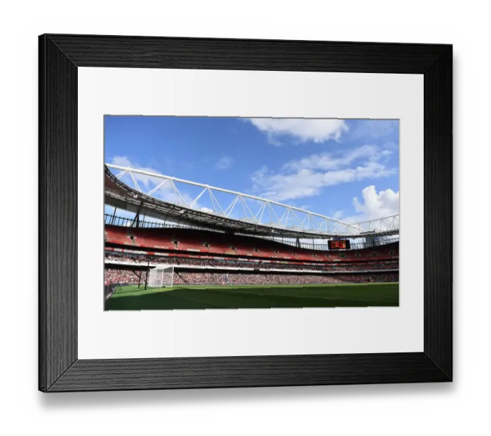 Framed Print : Arsenal vs. Chelsea: The Battle of Emirates Stadium - Pre-Season Friendly 2021-22