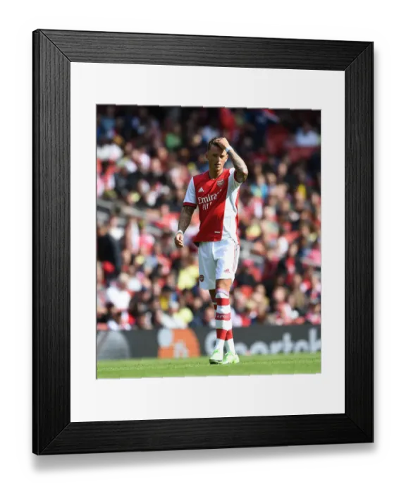 Framed Print : Thrilling Showdown: Arsenal vs Chelsea Pre-Season Clash at Emirates Stadium