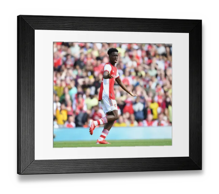 Framed Print : Arsenal vs. Chelsea: A Thrilling Pre-Season Clash at Emirates Stadium