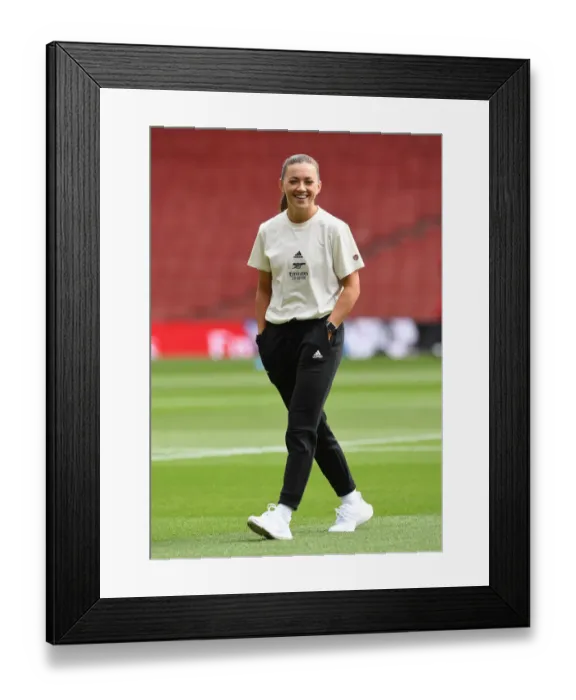 Framed Print : Arsenal's Katie McCabe: Pre-Match Focus before Arsenal Women vs. Chelsea Women (Mind Series 2021-22)