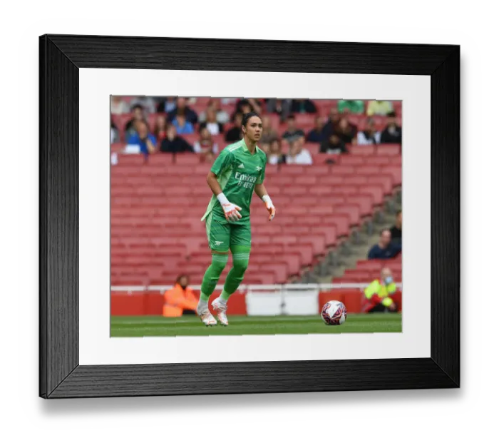 Framed Print : Arsenal's Manuela Zinsberger in Action: Arsenal Women vs. Chelsea Women, 2021-22 Season, Emirates Stadium Framed Print : Arsenal's Manuela Zinsberger in Action: Arsenal Women vs. Chelsea Women, 2021-22 Season, Emirates Stadium