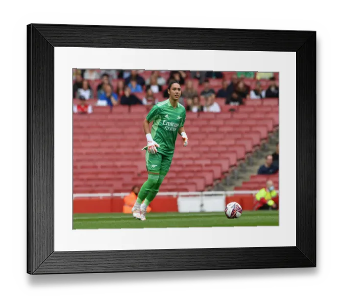 Framed Print : Arsenal's Manuela Zinsberger in Action: Arsenal Women vs Chelsea Women - Mind Series 2021-22