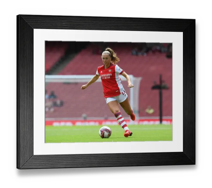 Framed Print : Arsenal's Lia Wälti in Action: Arsenal Women vs. Chelsea Women, 2021-22 Season, Emirates Stadium