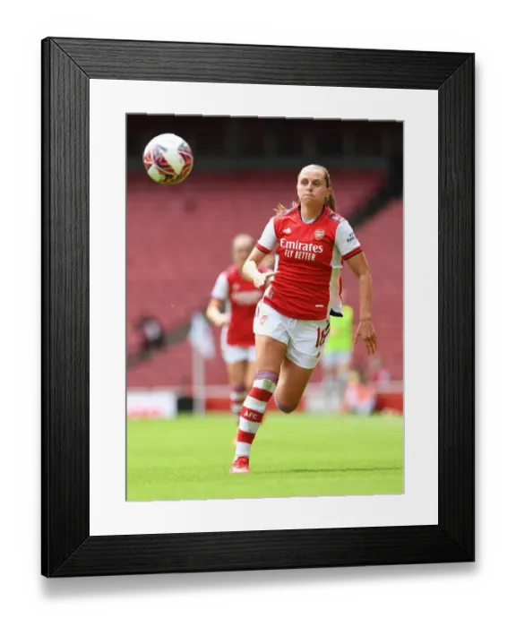 Framed Print : Arsenal's Noelle Maritz in Action: Arsenal Women vs. Chelsea Women - Mind Series 2021-22: A Football Battle at Emirates Stadium