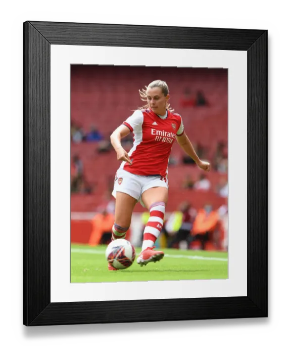 Framed Print : Arsenal's Noelle Maritz in Action: Arsenal Women vs. Chelsea Women - Mind Series 2021-22: A Football Battle at Emirates Stadium