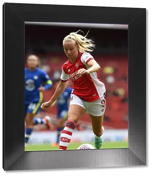Arsenal's Beth Mead in Action: Arsenal Women vs Chelsea Women at Emirates Stadium (2021-22 Mind Series)