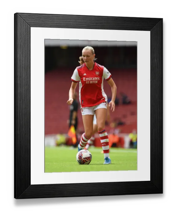 Framed Print : Arsenal's Frida Maanum in Action: Arsenal Women vs. Chelsea Women, 2021-22 - Pre-Season Clash at Emirates Stadium Framed Print : Arsenal's Frida Maanum in Action: Arsenal Women vs. Chelsea Women, 2021-22 - Pre-Season Clash at Emirates Stadium