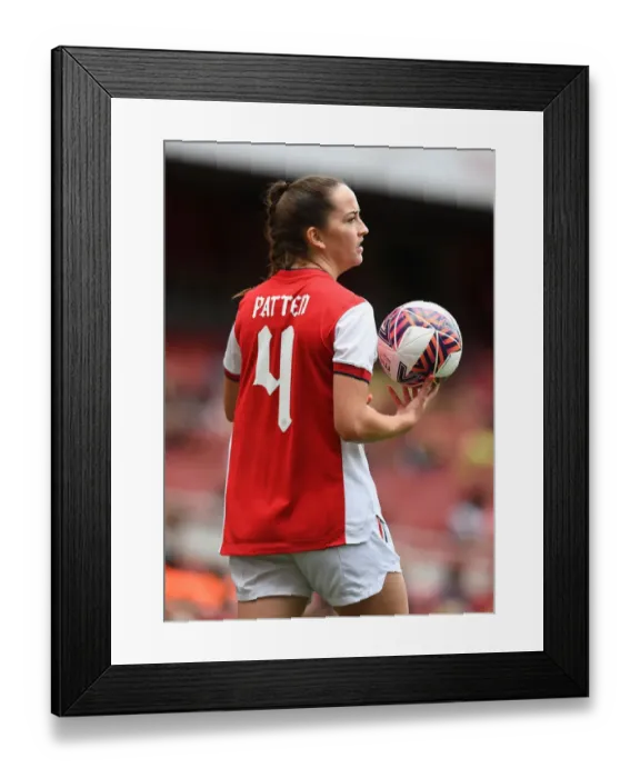Framed Print : Anna Patten in Action: Arsenal Women vs. Chelsea Women, Emirates Stadium, 2021-22 Season