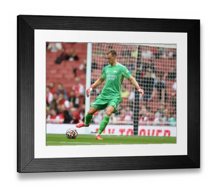 Framed Print : Arsenal vs Chelsea: Bernd Leno in Focus - The Pre-Season Clash at Emirates Stadium