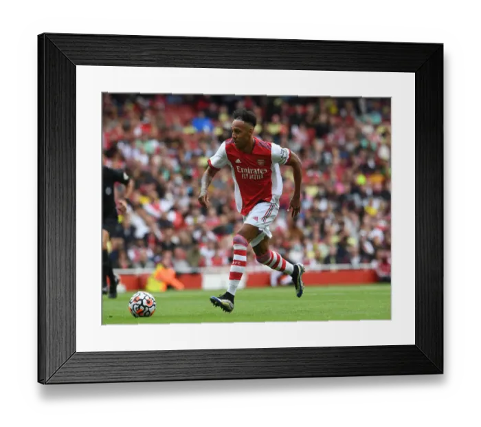 Framed Print : Arsenal vs Chelsea: Aubameyang Faces Off in Pre-Season Clash