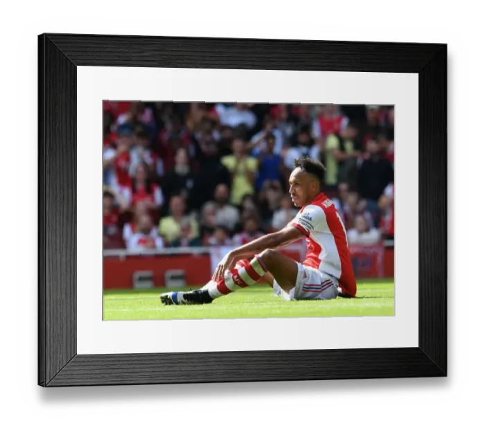Framed Print : Arsenal vs Chelsea: Aubameyang Faces Off in Pre-Season Clash