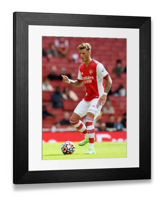 Framed Print : The Battle of Minds: Arsenal vs Chelsea at Emirates Stadium - Pre-Season Clash 2021-22