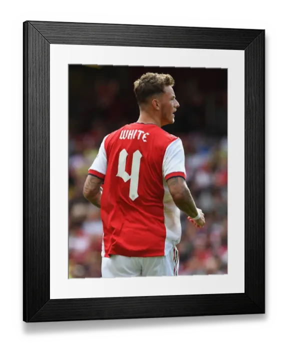 Framed Print : Arsenal vs. Chelsea: A Thrilling Pre-Season Showdown at Emirates Stadium