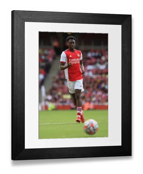 Framed Print : Arsenal vs. Chelsea: A Thrilling Pre-Season Showdown at Emirates Stadium