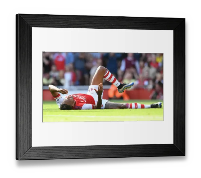 Framed Print : Arsenal vs Chelsea Showdown: Aubameyang's Battle at the Emirates