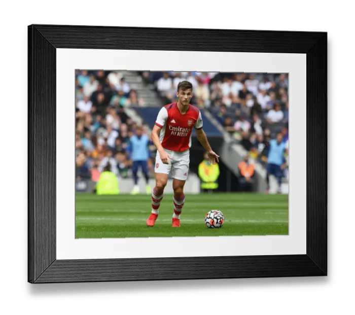Framed Print : Tottenham vs Arsenal: The MIND Series Battle - Kieran Tierney Focuses at the Tottenham Stadium Framed Print : Tottenham vs Arsenal: The MIND Series Battle - Kieran Tierney Focuses at the Tottenham Stadium