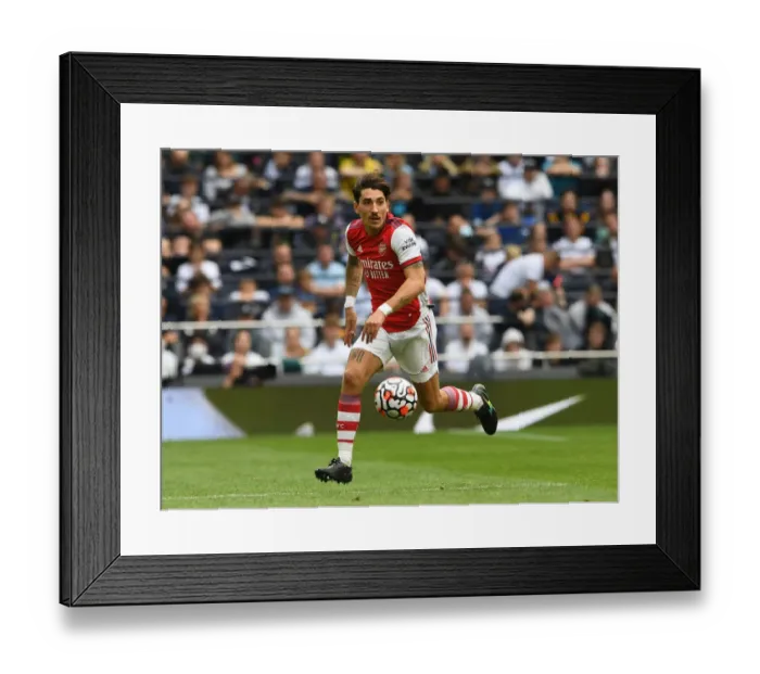 Framed Print : The Mind Series: Hector Bellerin in Action - Arsenal vs. Tottenham Hotspur, 2021