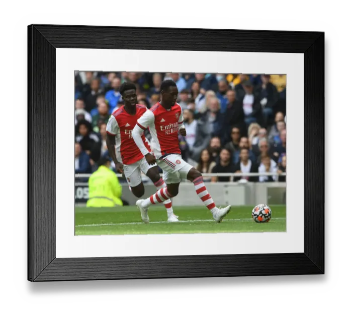 Framed Print : London Rivalry: Tottenham vs Arsenal Clash - The Mind Series (2021-22) Framed Print : London Rivalry: Tottenham vs Arsenal Clash - The Mind Series (2021-22)