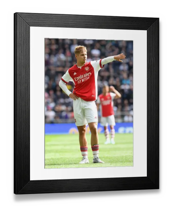 Framed Print : London Derby Showdown: Emile Smith Rowe in Action for Arsenal vs. Tottenham Hotspur Framed Print : London Derby Showdown: Emile Smith Rowe in Action for Arsenal vs. Tottenham Hotspur