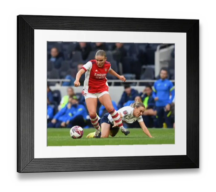 Framed Print : Arsenal's Alex Hennessy in Action: Arsenal Women vs. Tottenham Hotspur Women - MIND Series 2021-22