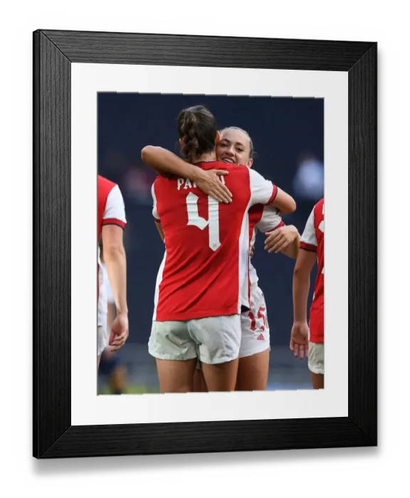 Framed Print : Anna Patten Scores the Decisive Goal: Arsenal Women's Triumph over Tottenham Hotspur