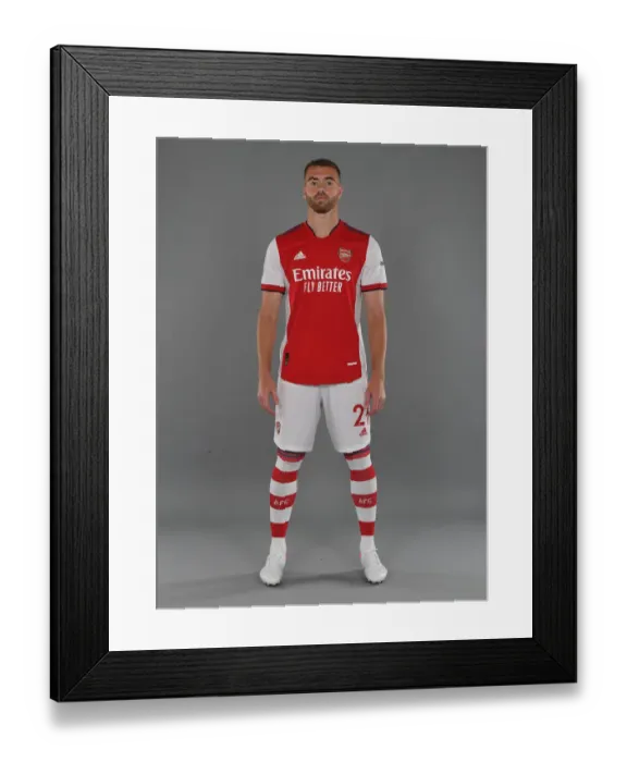 Framed Print : Arsenal FC: Calum Chambers Training at London Colney (2021-22 Season) Framed Print : Arsenal FC: Calum Chambers Training at London Colney (2021-22 Season)