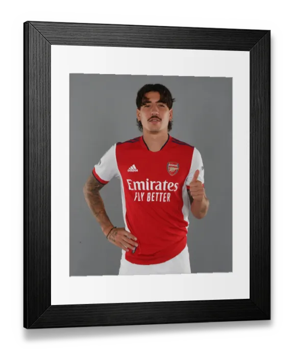 Framed Print : Arsenal's Hector Bellerin Gears Up for 2021-22 Season at London Colney Training Ground Framed Print : Arsenal's Hector Bellerin Gears Up for 2021-22 Season at London Colney Training Ground