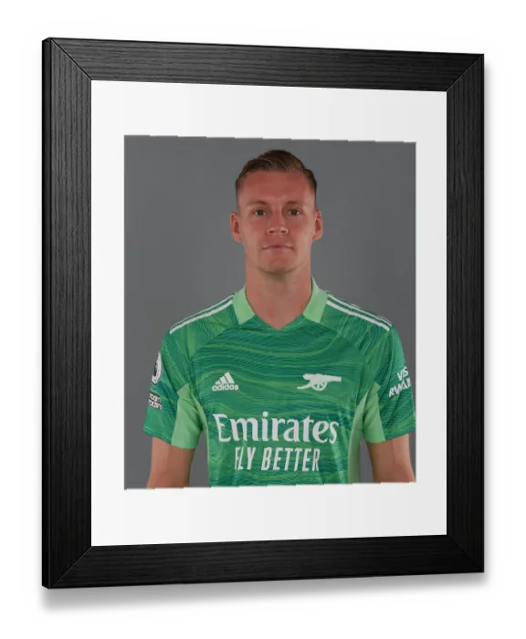 Framed Print : Arsenal's Bernd Leno Kicks Off 2021-22 Season Training