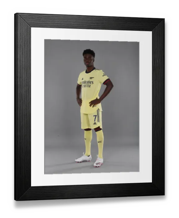Framed Print : Arsenal's Bukayo Saka: Gunning for Glory in the 2021-22 Season
