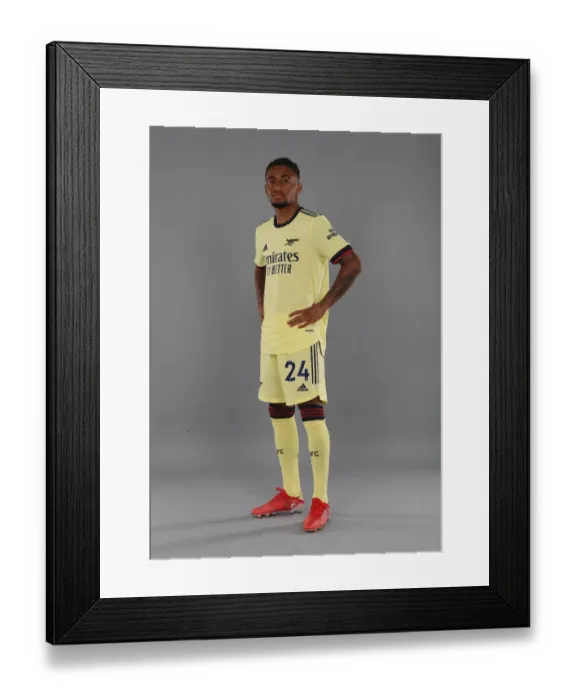 Framed Print : Arsenal's Reiss Nelson Kick-Offs 2021-22 Season at London Colney Framed Print : Arsenal's Reiss Nelson Kick-Offs 2021-22 Season at London Colney