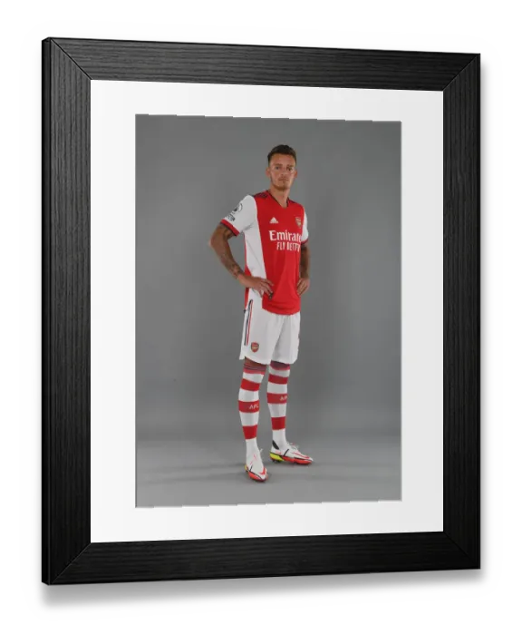 Framed Print : Arsenal's Ben White Kicks Off New Season at London Colney Training Ground Framed Print : Arsenal's Ben White Kicks Off New Season at London Colney Training Ground