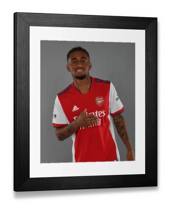Framed Print : Arsenal's Reiss Nelson Kicks Off New Season at London Colney Training Ground Framed Print : Arsenal's Reiss Nelson Kicks Off New Season at London Colney Training Ground