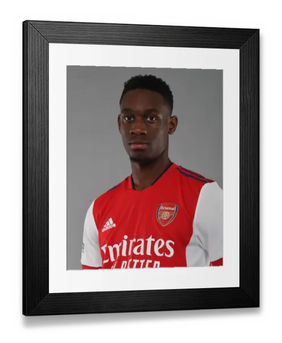 Framed Print : Arsenal First Team 2021-22: Flo Balogun's Kick-Off Photoshoot