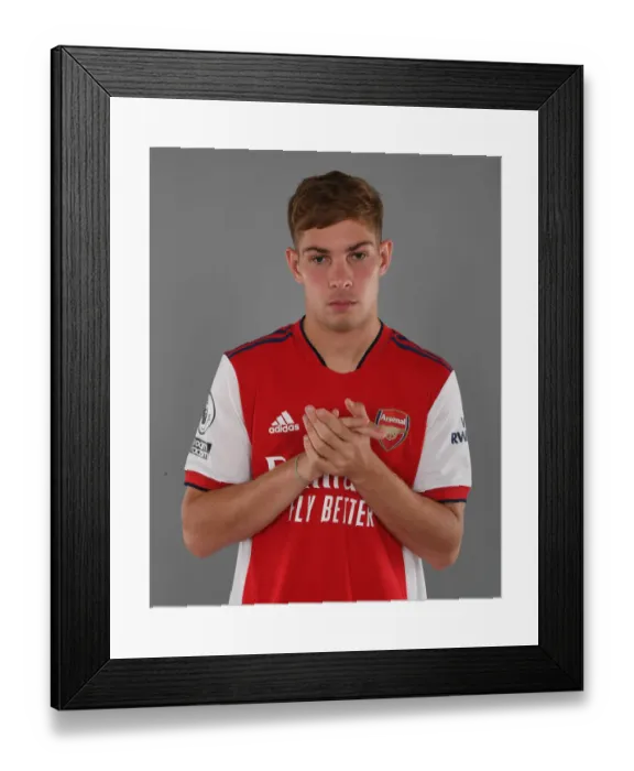 Framed Print : Arsenal First Team 2021-22: Emile Smith Rowe Kick-Off