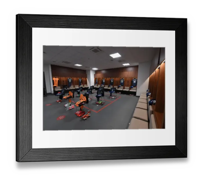 Framed Print : Arsenal's Pre-Match Huddle: Brentford vs Arsenal, Premier League 2021-22 Framed Print : Arsenal's Pre-Match Huddle: Brentford vs Arsenal, Premier League 2021-22