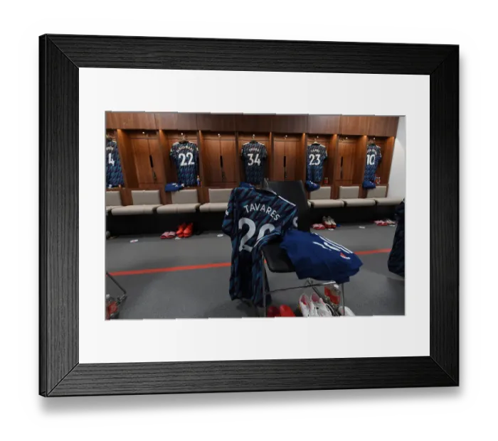 Framed Print : Arsenal's Nuno Tavares Prepares for Brentford Clash in Premier League