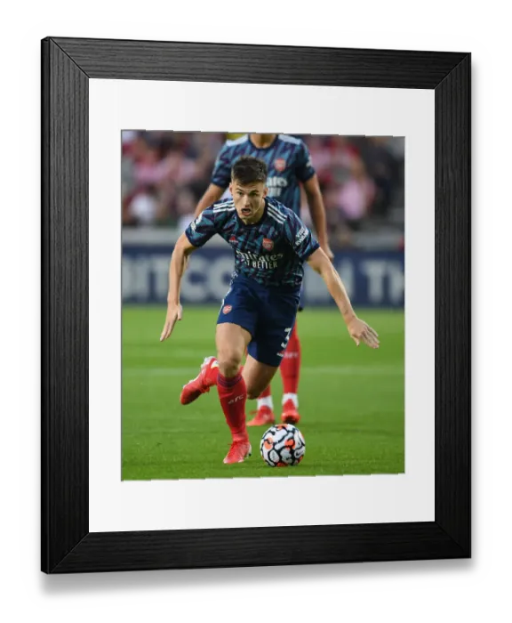 Framed Print : Arsenal's Kieran Tierney in Action: Brentford vs Arsenal, 2021-22 Premier League