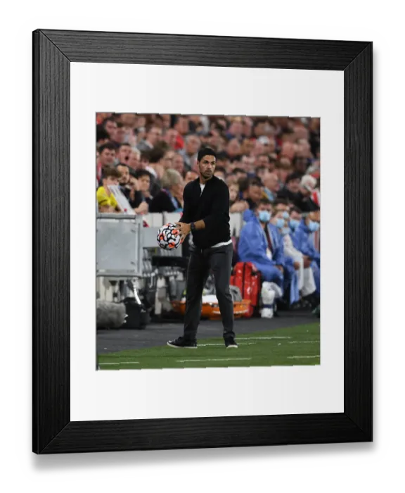 Framed Print : Mikel Arteta Leads Arsenal in Brentford Premier League Clash Framed Print : Mikel Arteta Leads Arsenal in Brentford Premier League Clash