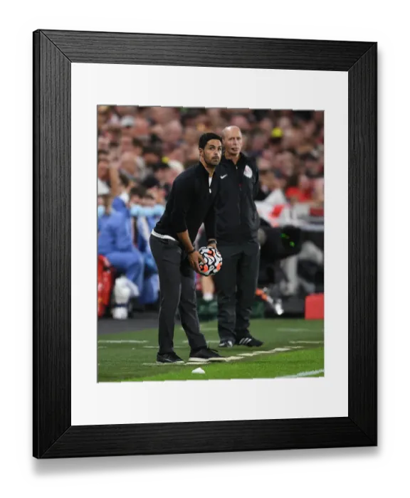 Framed Print : Mikel Arteta Leads Arsenal in Brentford Premier League Clash Framed Print : Mikel Arteta Leads Arsenal in Brentford Premier League Clash
