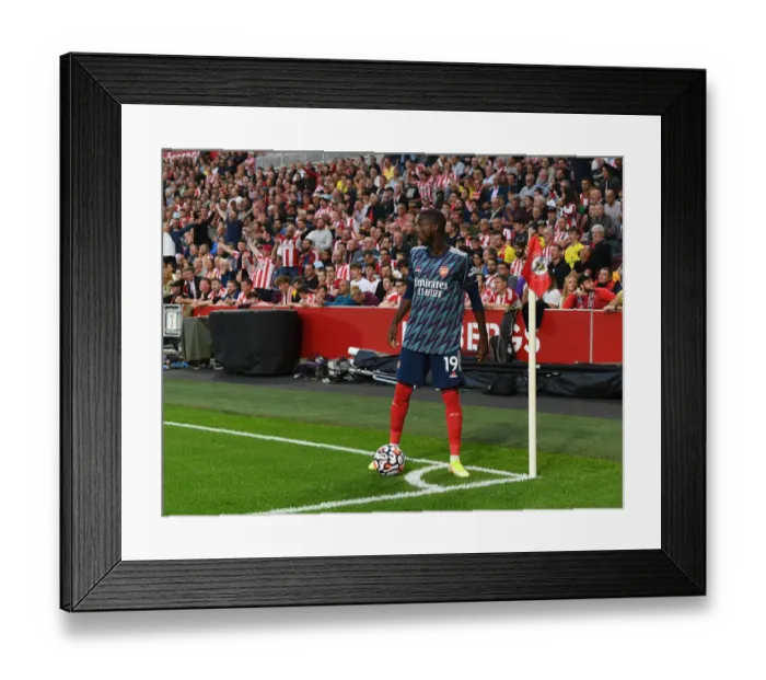 Framed Print : Pepe in Action: Brentford vs. Arsenal, 2021-22 Premier League