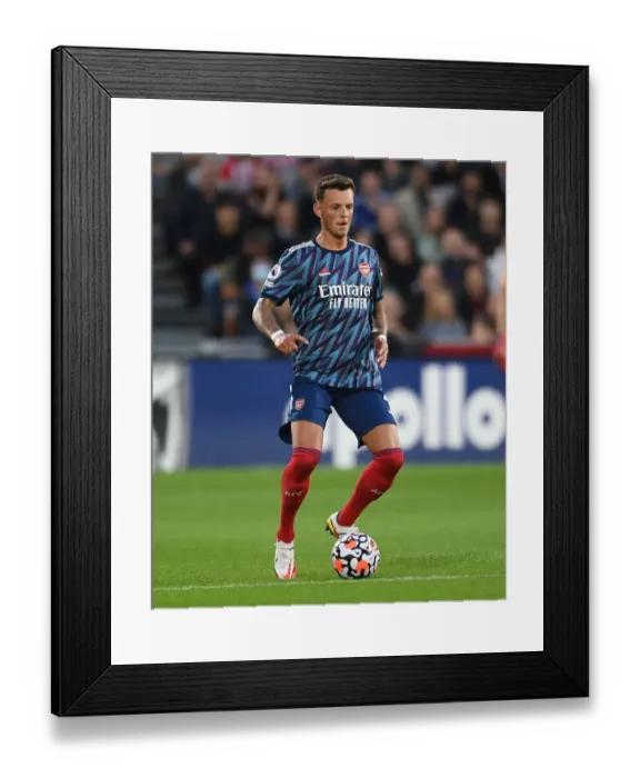 Framed Print : Arsenal's Ben White in Action: Brentford vs Arsenal, 2021-22 Premier League Framed Print : Arsenal's Ben White in Action: Brentford vs Arsenal, 2021-22 Premier League