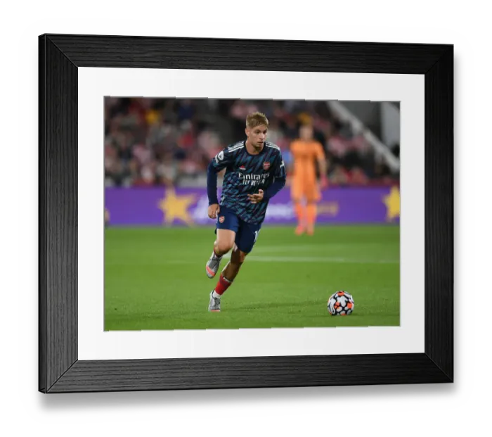 Framed Print : Emile Smith Rowe in Action: Brentford vs Arsenal, 2021-22 Premier League Framed Print : Emile Smith Rowe in Action: Brentford vs Arsenal, 2021-22 Premier League
