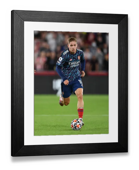 Framed Print : Emile Smith Rowe Shines: A Star is Born - Brentford vs Arsenal, 2021-22 Premier League Framed Print : Emile Smith Rowe Shines: A Star is Born - Brentford vs Arsenal, 2021-22 Premier League