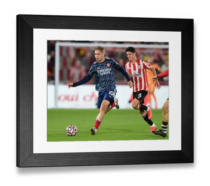 Framed Print : Emile Smith Rowe vs. Christian Norgaard: A Premier League Battle at Brentford Community Stadium (2021-22) Framed Print : Emile Smith Rowe vs. Christian Norgaard: A Premier League Battle at Brentford Community Stadium (2021-22)