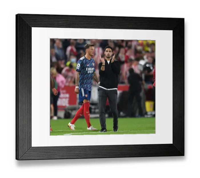 Framed Print : Arsenal Manager Mikel Arteta Celebrates with Fans after Brentford Victory, 2021-22 Premier League