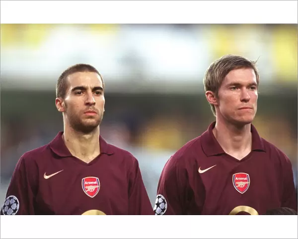Alex Hleb and Mathieu Flamini (Arsenal) line up before the match