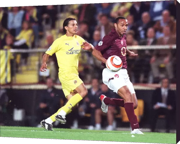 Thierry Henry (Arsenal) Pena (Villarreal). Villarreal 0: 0 Arsenal