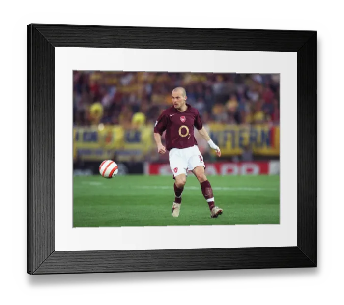 Framed Print : Freddie Ljungberg (Arsenal). Villarreal 0: 0 Arsenal