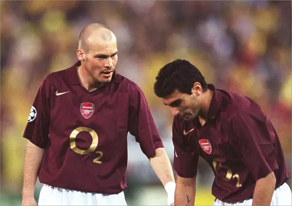 Freddie Ljungberg and Jose Reyes (Arsenal). Villarreal v Arsenal